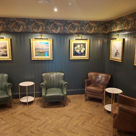 Adamson Hotel Дънфърмлин Екстериор снимка